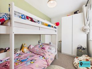 Bedroom- click for photo gallery
